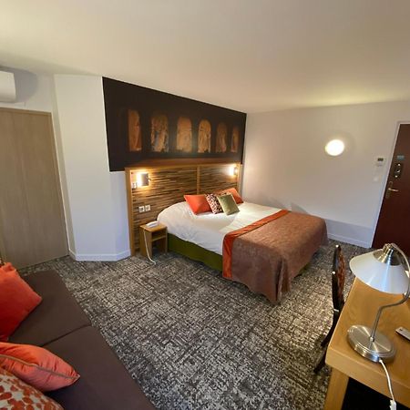 Logis - Le Christina Hotel Bourges Luaran gambar