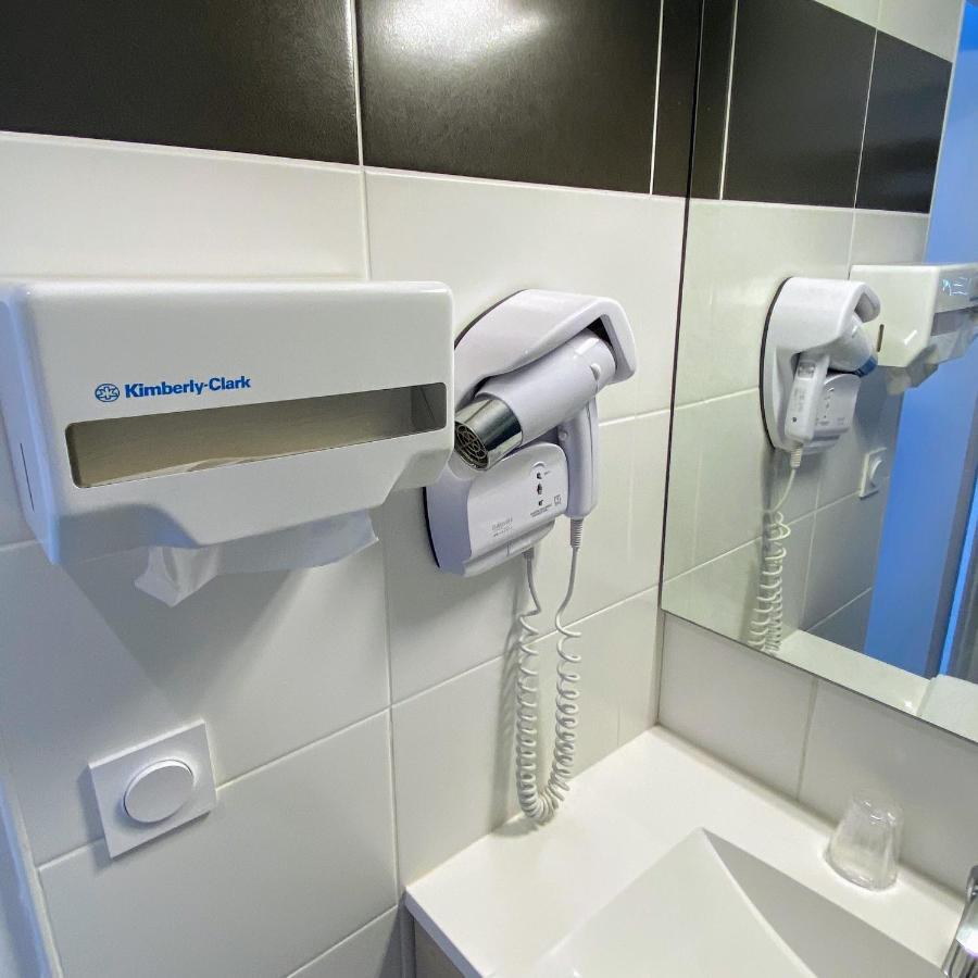 Logis - Le Christina Hotel Bourges Luaran gambar