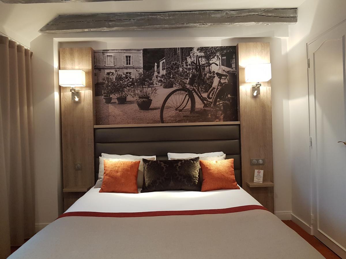 Logis - Le Christina Hotel Bourges Luaran gambar
