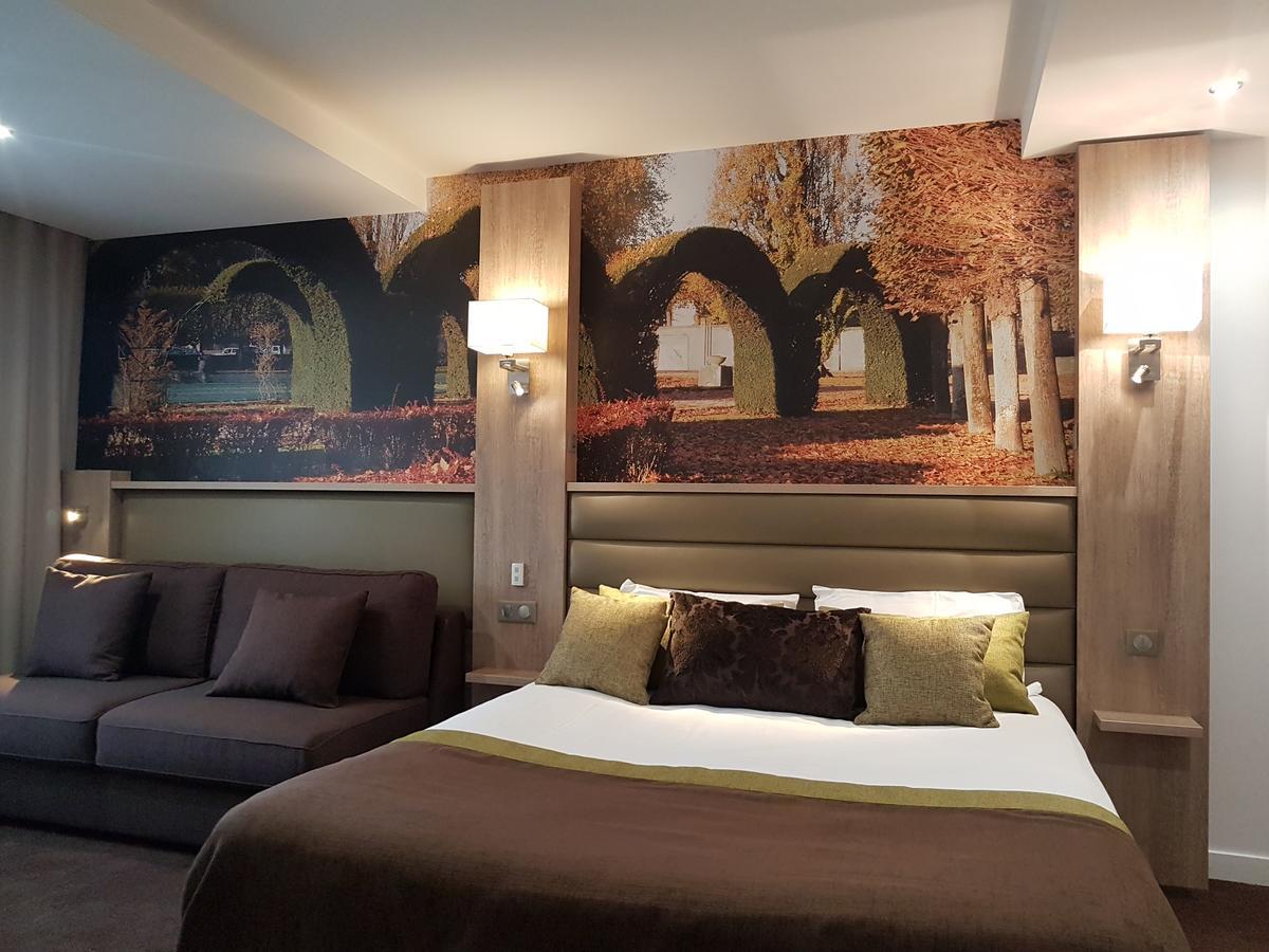 Logis - Le Christina Hotel Bourges Luaran gambar