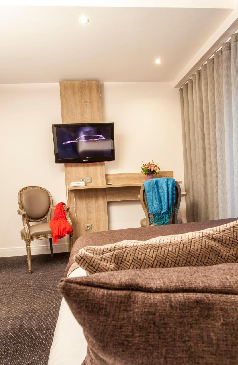 Logis - Le Christina Hotel Bourges Luaran gambar